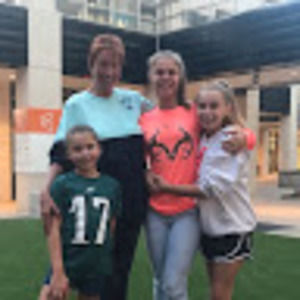 Meet your Posher, Felicity